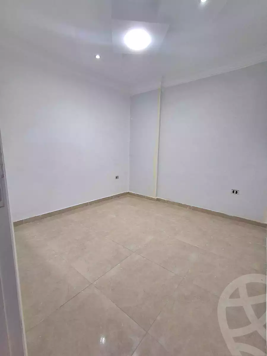 https://aqarmap.com.eg/ar/listing/6689394-for-sale-alexandria-l-jmy-lbytsh-bianchiii-el-bashwat-st