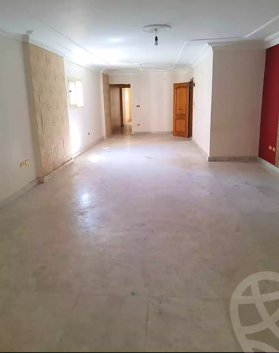 https://aqarmap.com.eg/ar/listing/6690730-for-sale-alexandria-ganaklis-shr-mrtdy-bsh