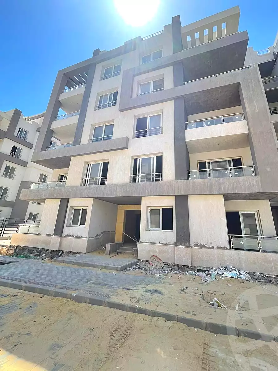 https://aqarmap.com.eg/ar/listing/6690794-for-sale-cairo-6th-of-october-compounds-kmbwnd-jm-lqhr