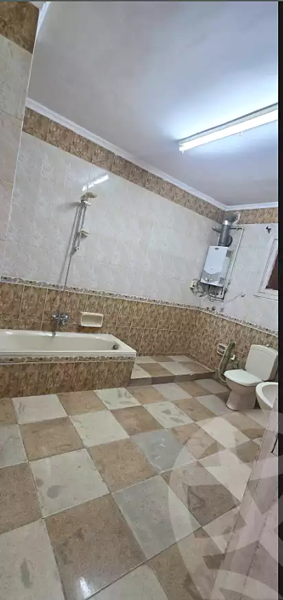 https://aqarmap.com.eg/ar/listing/6691618-for-rent-cairo-helwan-helwan-el-sharkeya-heidar-st