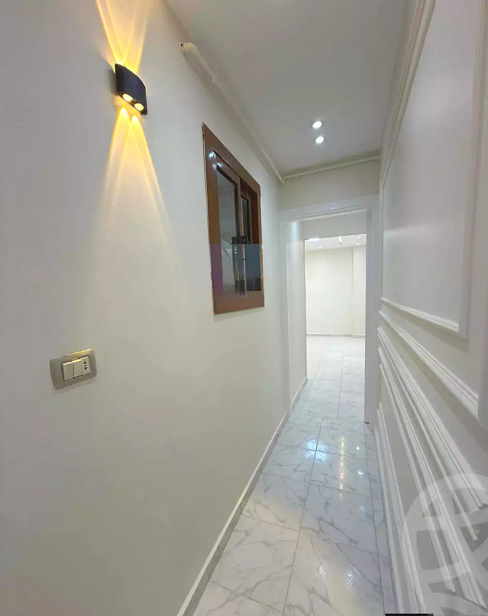 https://aqarmap.com.eg/ar/listing/6692381-for-sale-alexandria-l-jmy-lbytsh-al-samalehy-1-st