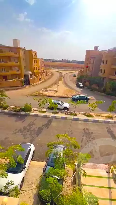 https://aqarmap.com.eg/ar/listing/6693114-for-sale-cairo-6th-of-october-el-hay-el-motamyz-first-touristic-village