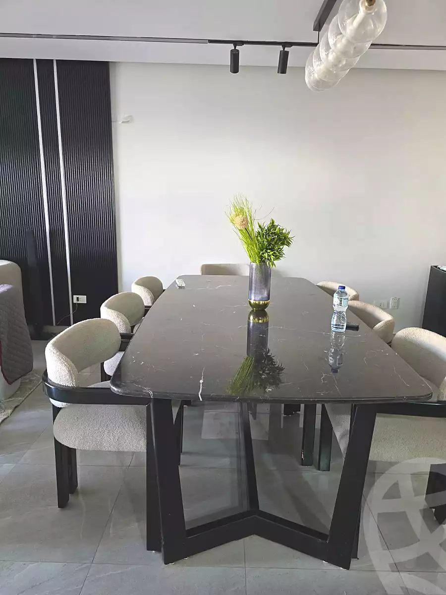 https://aqarmap.com.eg/ar/listing/6693394-for-rent-cairo-6th-of-october-compounds-october-plaza