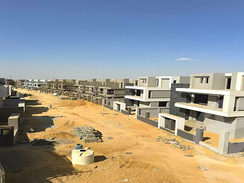 https://aqarmap.com.eg/ar/listing/6693463-for-sale-cairo-new-cairo-compounds-el-patio-town-compound-la-vista
