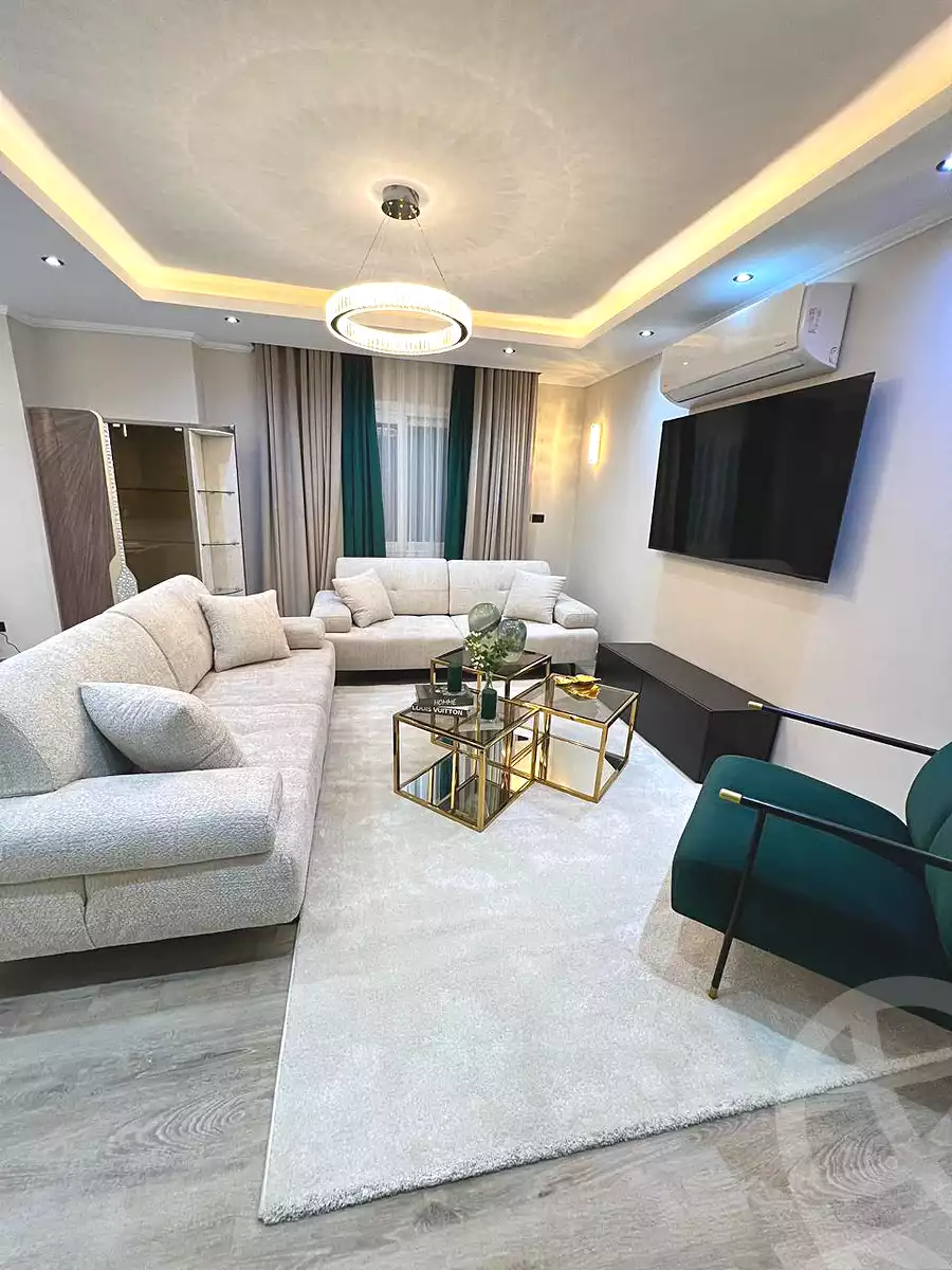 https://aqarmap.com.eg/en/listing/6693471-for-sale-cairo-new-cairo-compounds-mwrd-fq-llttwyr