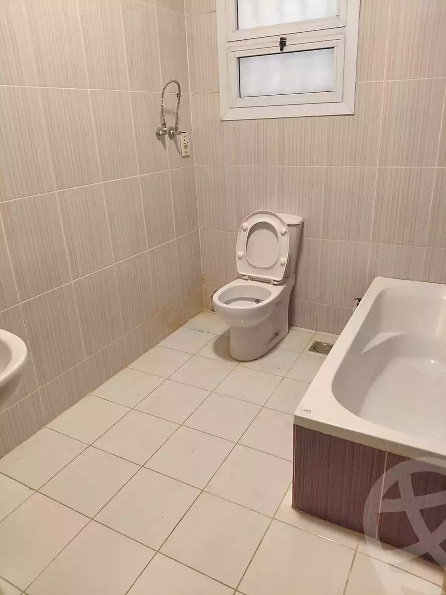 https://aqarmap.com.eg/ar/listing/6694026-for-rent-cairo-new-cairo-first-settlement-neighbourhood-10-el-shaheed-abdul-fattah-ahmed-st