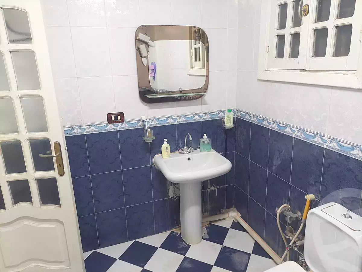 https://aqarmap.com.eg/en/listing/6695226-for-sale-alexandria-ganaklis-shr-mrtdy-bsh