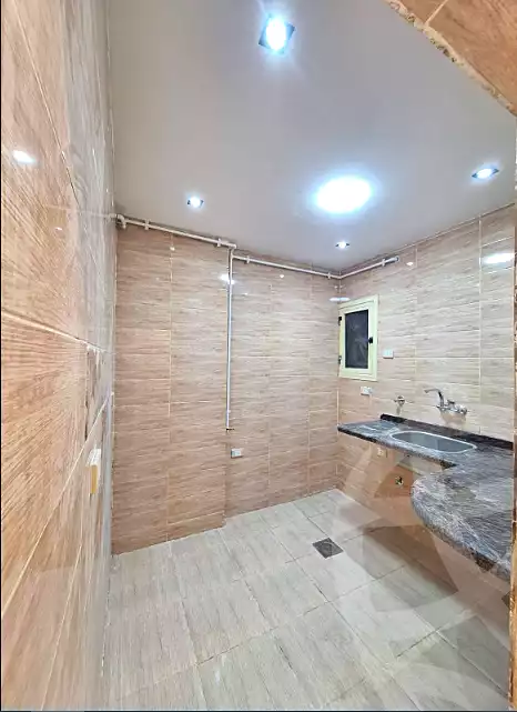 https://aqarmap.com.eg/ar/listing/6695980-for-sale-alexandria-sydy-bshr-sydy-bshr-bhry-street-17