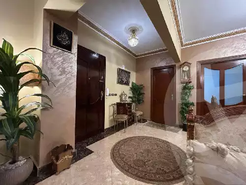 https://aqarmap.com.eg/en/listing/6696271-for-sale-cairo-new-cairo-el-ahyaa-first-neighborhood-street-1