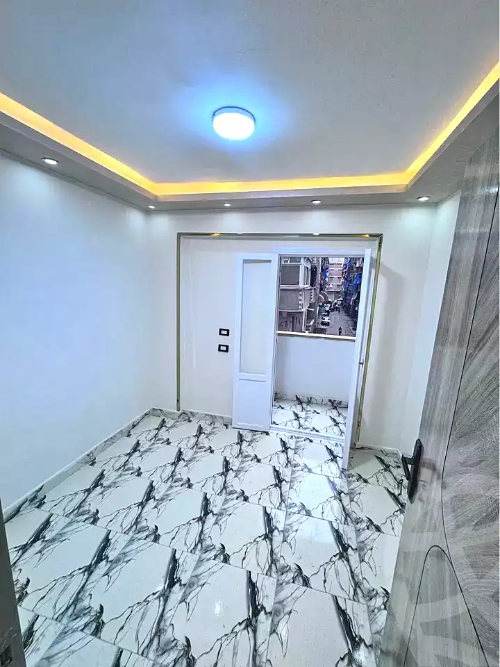 https://aqarmap.com.eg/ar/listing/6696362-for-sale-alexandria-sydy-bshr-sydy-bshr-bhry-farook-abd-al-wahab-st
