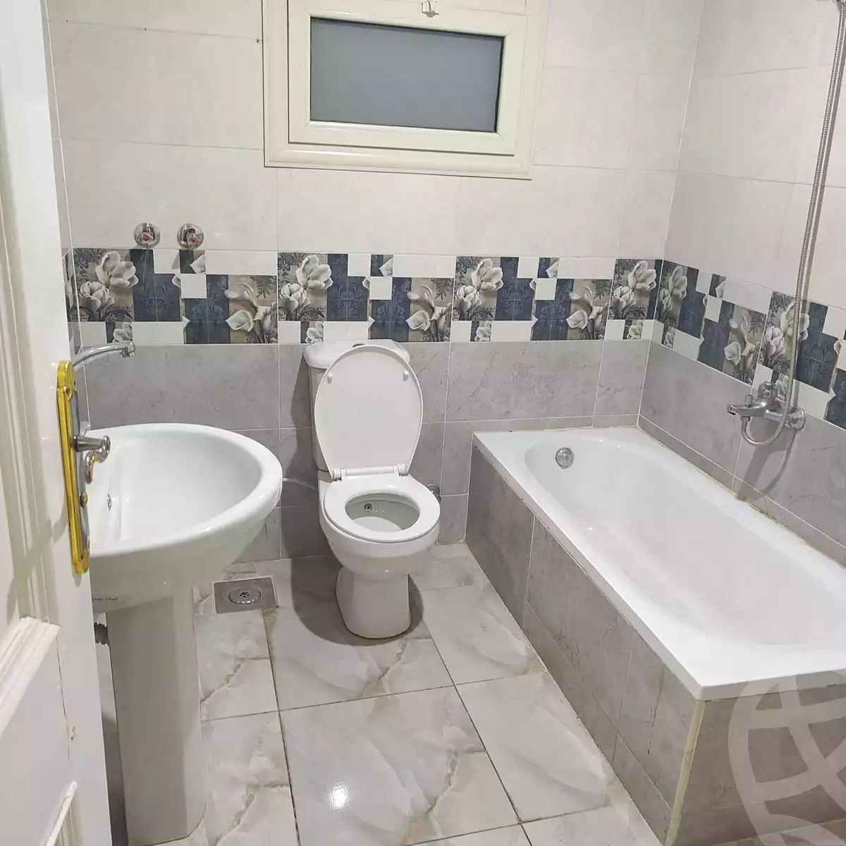 https://aqarmap.com.eg/ar/listing/6696477-for-rent-cairo-ain-shams-alf-maskn-abd-el-mohsen-el-wasimi-st