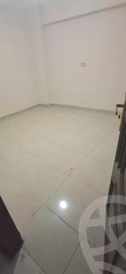 https://aqarmap.com.eg/ar/listing/6696932-for-rent-alexandria-l-jmy-lbytsh-ibrahim-othman-st
