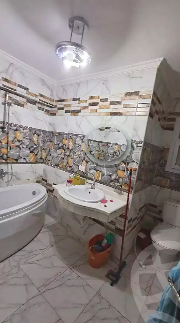 https://aqarmap.com.eg/ar/listing/6697047-for-sale-alexandria-ganaklis-el-arwam-church-st