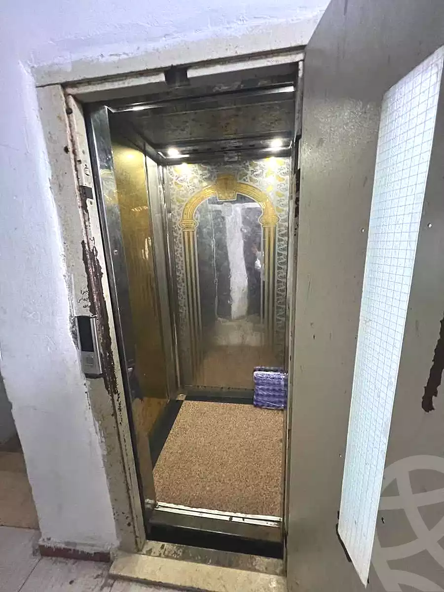https://aqarmap.com.eg/ar/listing/6697074-for-sale-alexandria-sydy-bshr-sydy-bshr-bhry-mahmoud-sedki-st