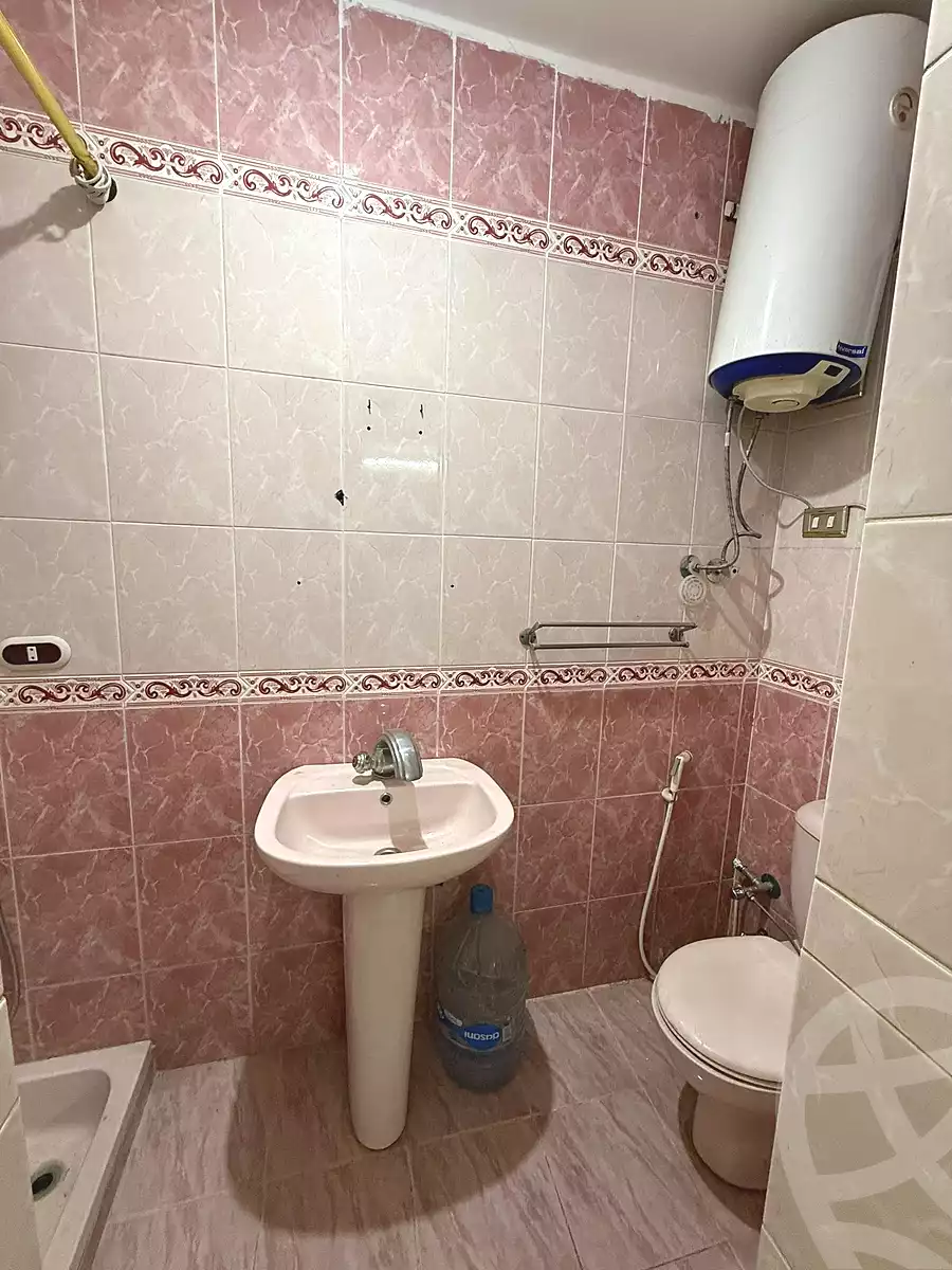 https://aqarmap.com.eg/ar/listing/6697222-for-sale-alexandria-sydy-bshr-sydy-bshr-bhry-gamal-abd-el-nasir-st