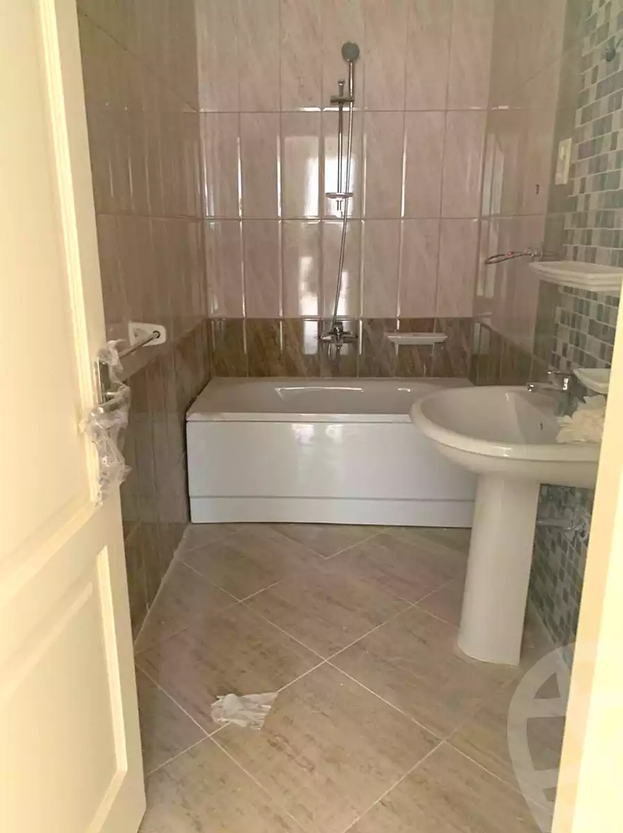https://aqarmap.com.eg/ar/listing/6697909-for-sale-cairo-new-cairo-madinaty-tenth-zone-buildings-madinaty-b-10