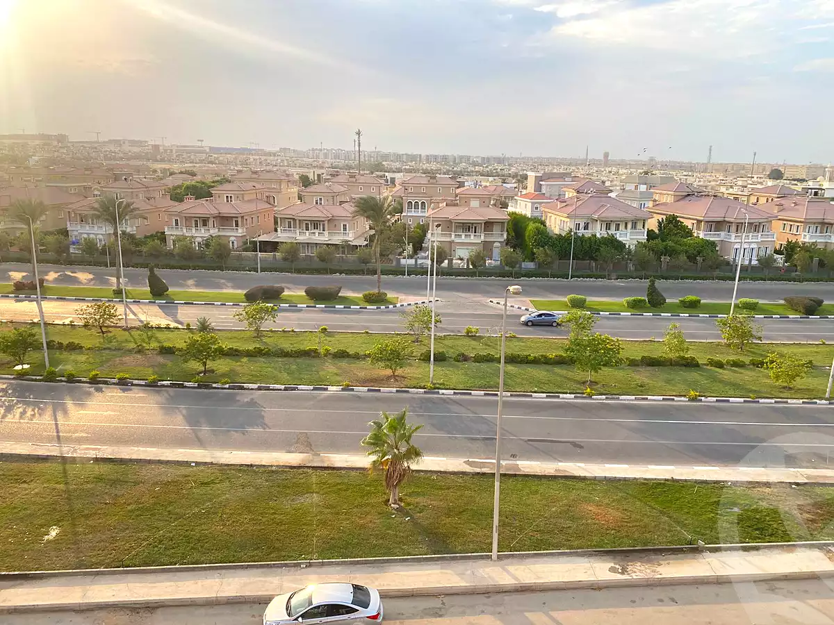 https://aqarmap.com.eg/en/listing/6698429-for-sale-cairo-new-cairo-ganob-el-akadamiya-orouba-axis
