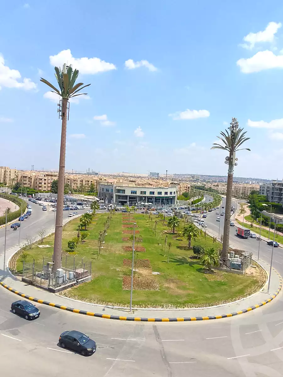 https://aqarmap.com.eg/en/listing/6698879-for-sale-cairo-el-sheikh-zayed-city-shr-lbstn