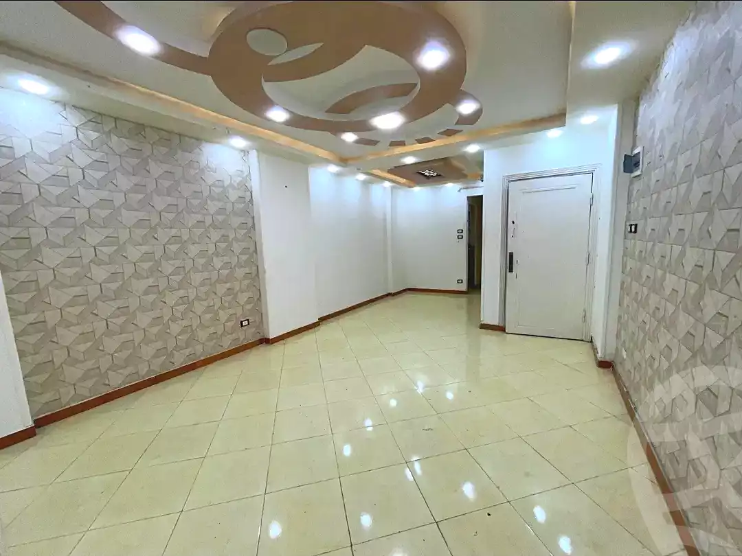 https://aqarmap.com.eg/ar/listing/6698949-for-rent-alexandria-sydy-bshr-sydy-bshr-bhry-shr-khld-bn-lwlyd