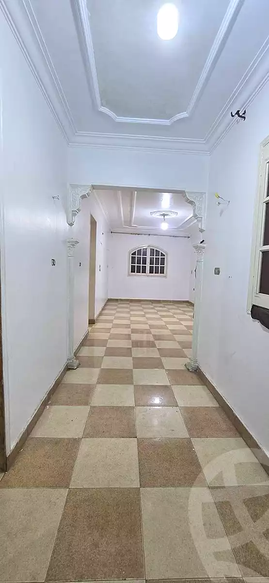 https://aqarmap.com.eg/en/listing/6701143-for-rent-cairo-helwan-helwan-el-sharkeya-heidar-st