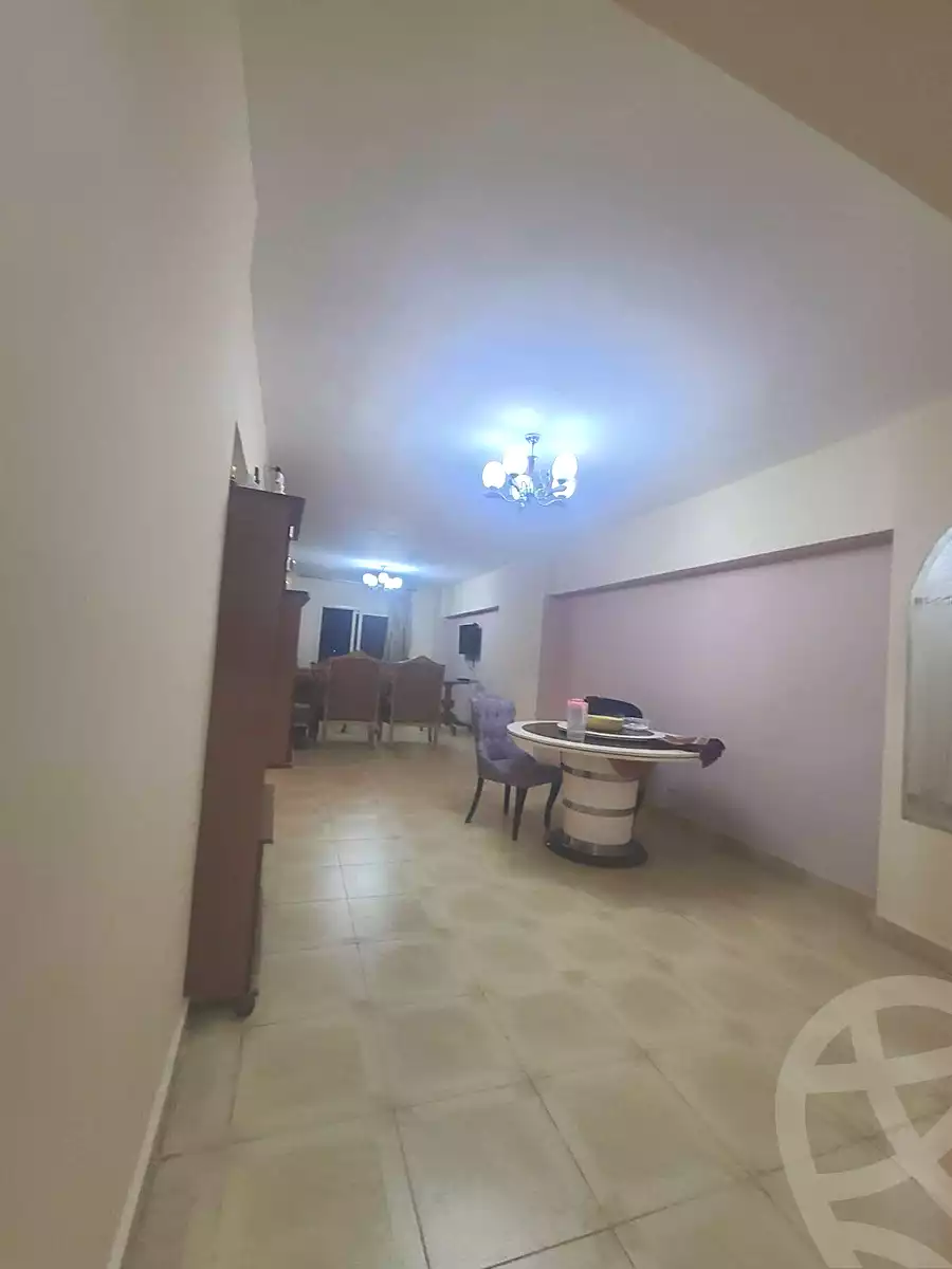https://aqarmap.com.eg/ar/listing/6701330-for-sale-alexandria-el-montazah-compounds-in-el-montazah-royal-plaza-compound-al-halawany