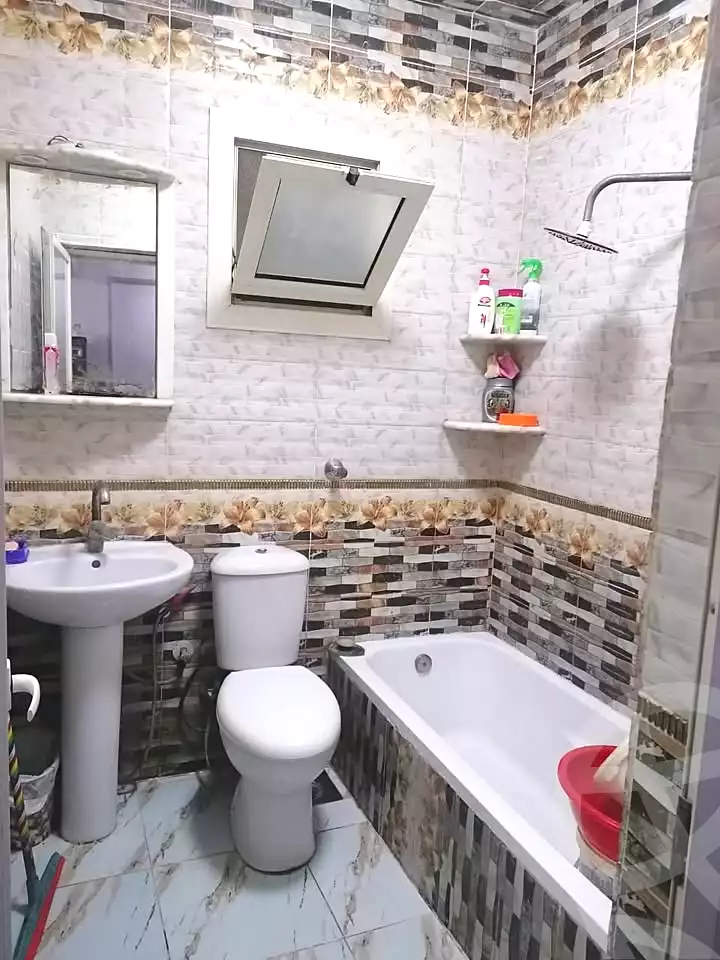 https://aqarmap.com.eg/ar/listing/6701471-for-sale-alexandria-l-jmy-lbytsh-el-saleheen-mosque-st
