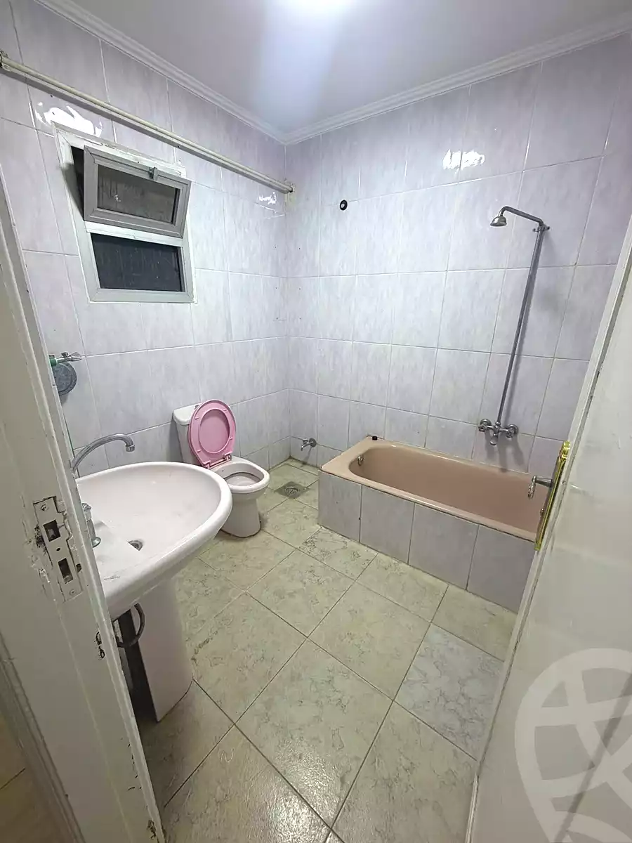 https://aqarmap.com.eg/ar/listing/6701487-for-rent-cairo-helwan-helwan-el-sharkeya-el-maraghi-st