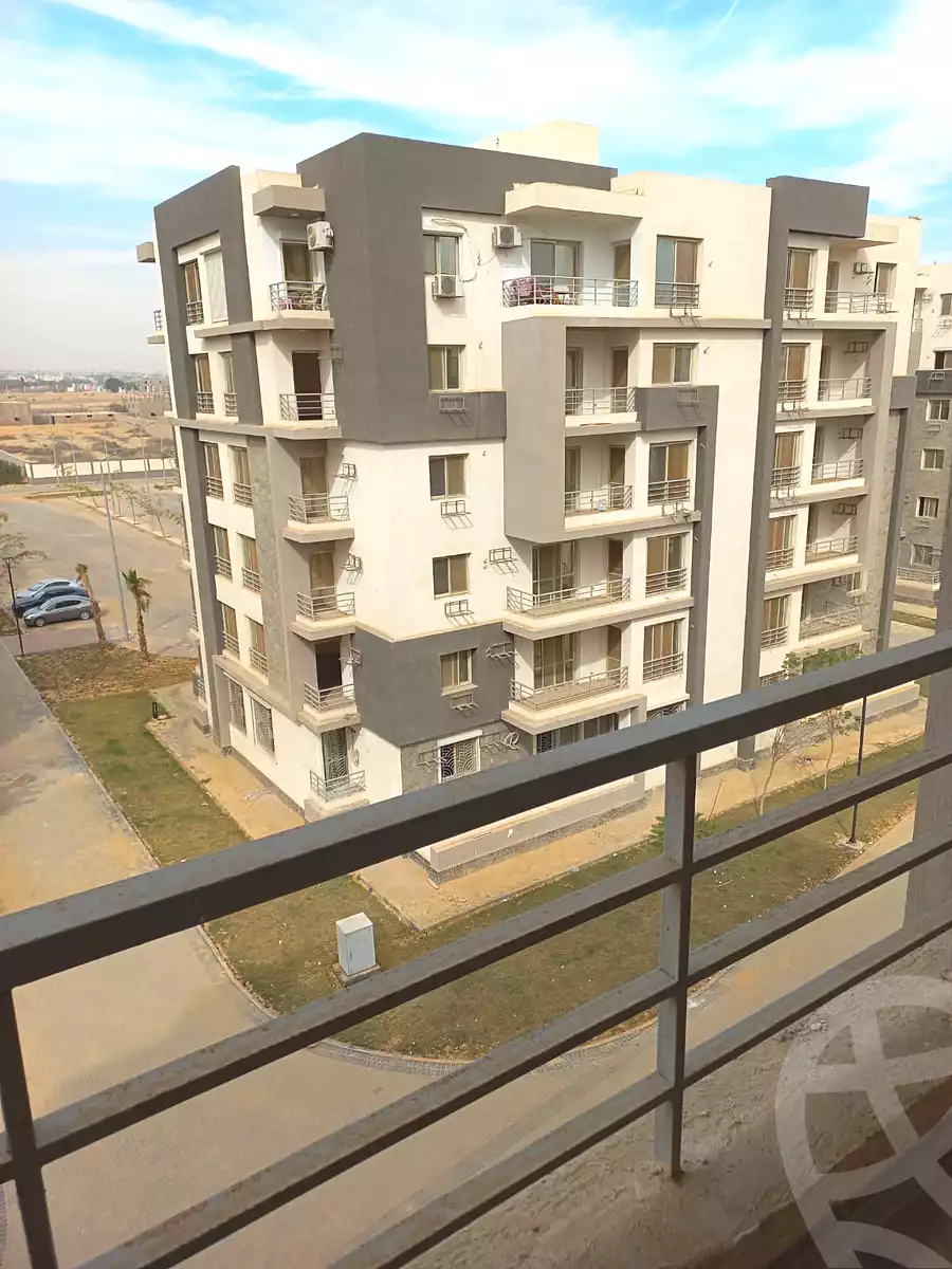 https://aqarmap.com.eg/ar/listing/6701840-for-sale-cairo-el-sheikh-zayed-city-compounds-jn-2