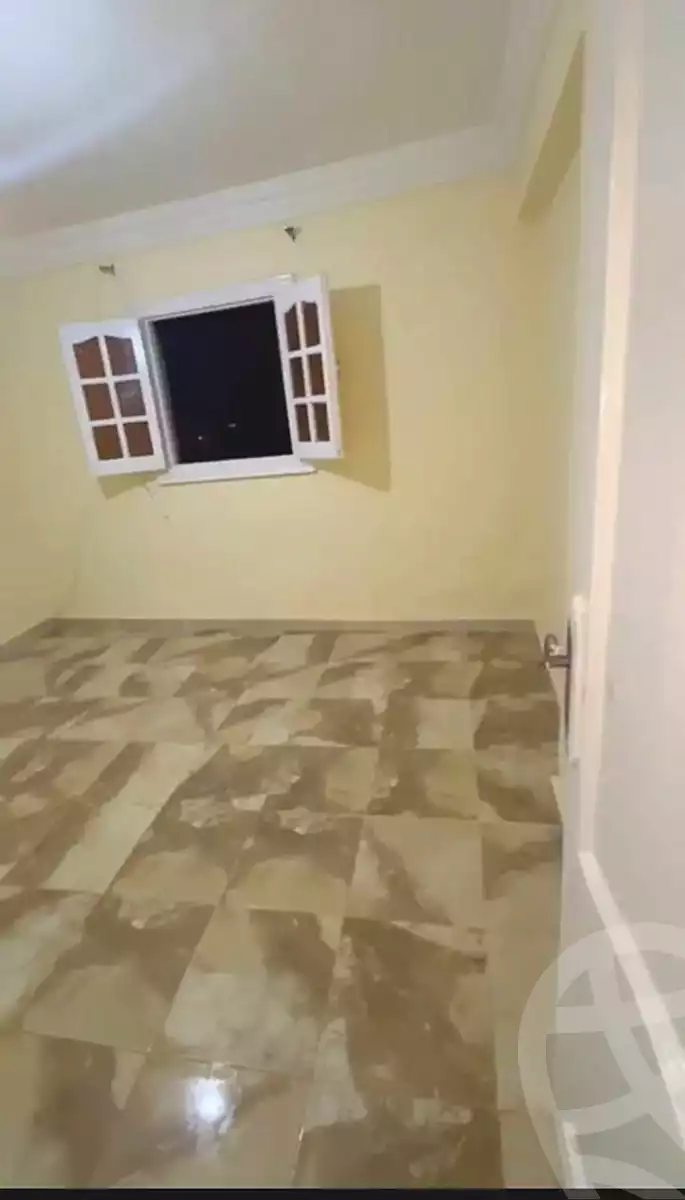 https://aqarmap.com.eg/ar/listing/6702604-for-sale-alexandria-sydy-bshr-sydy-bshr-bhry-shr-mhmwd-l-yswy