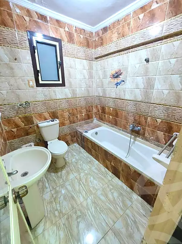 https://aqarmap.com.eg/en/listing/6703563-for-sale-alexandria-bolekly