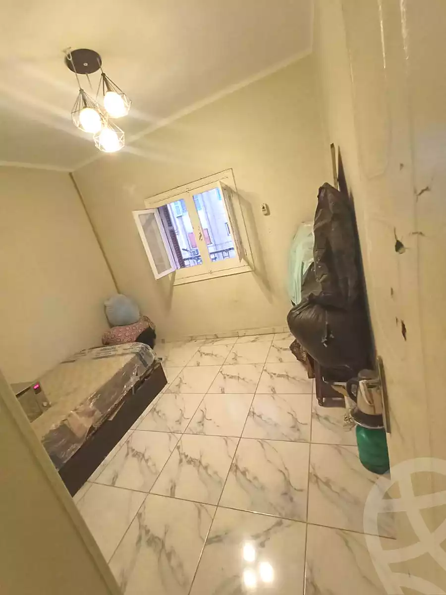 https://aqarmap.com.eg/en/listing/6703621-for-sale-cairo-helwan-helwan-el-sharkeya-borhan-st
