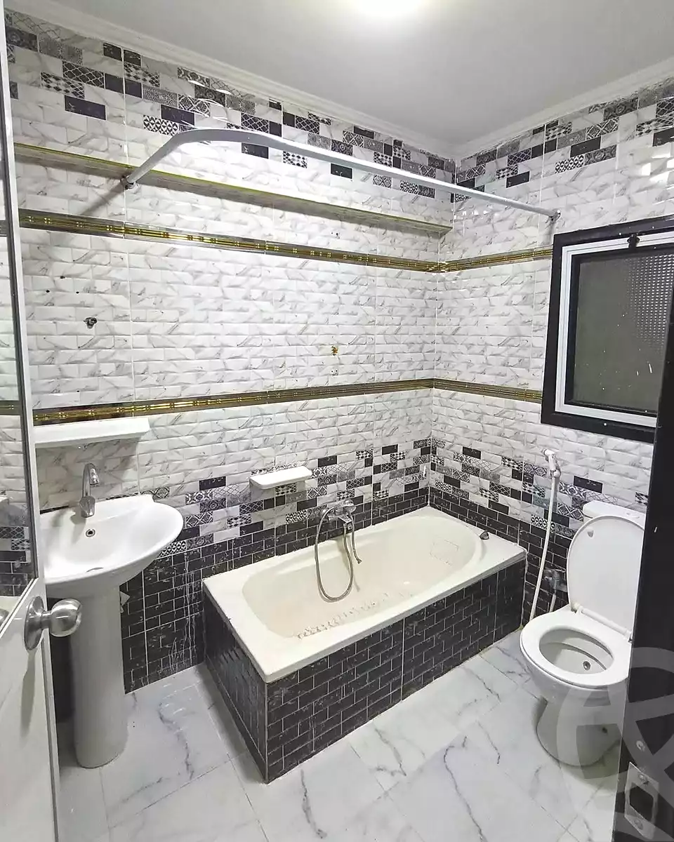 https://aqarmap.com.eg/en/listing/6703824-for-sale-alexandria-lsywf-el-falki