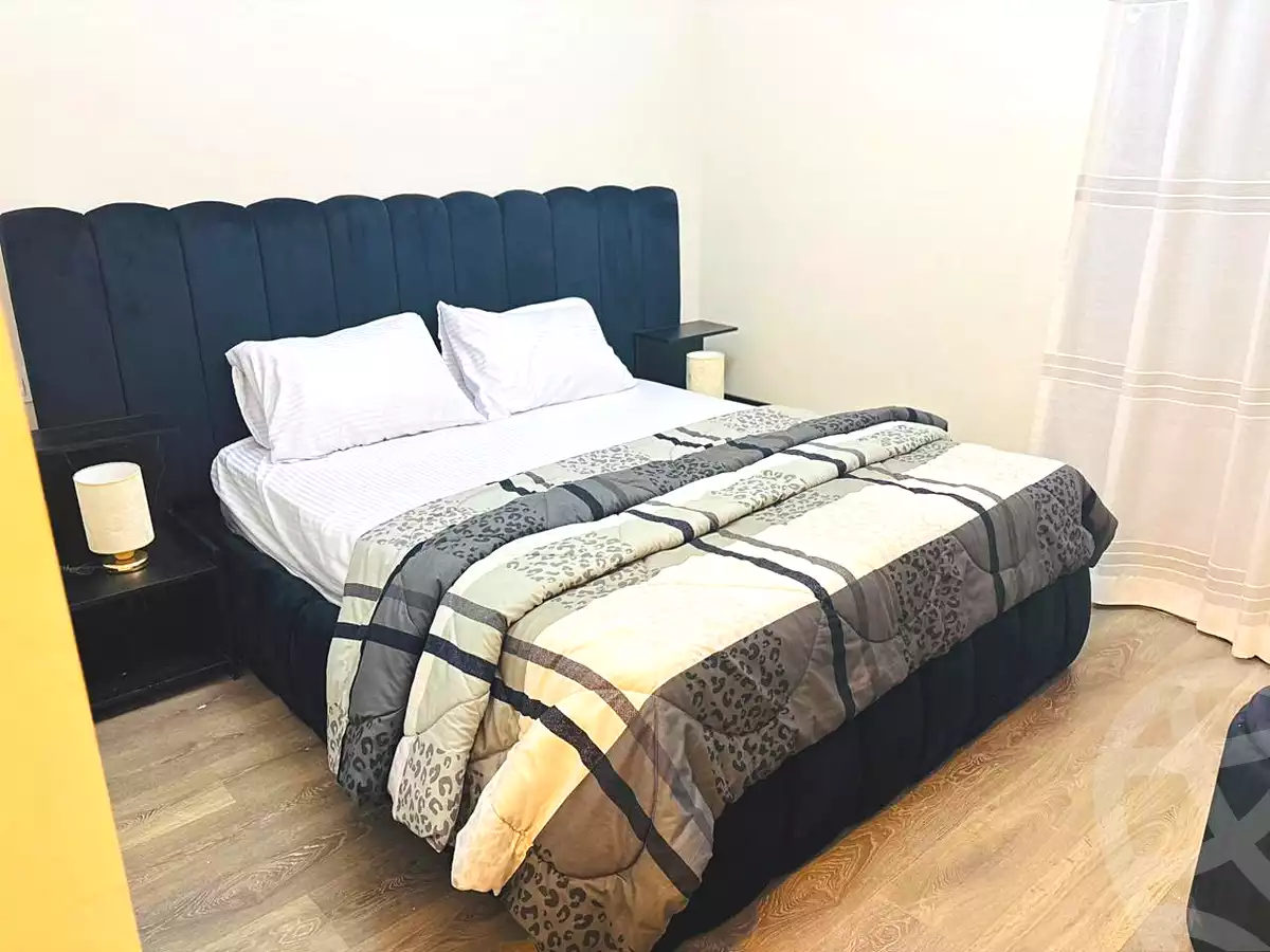https://aqarmap.com.eg/ar/listing/6705633-for-rent-cairo-el-sheikh-zayed-city-compounds-zyd-wr-llttwyr-park-towers-zed-el-sheikh-zayed-compound