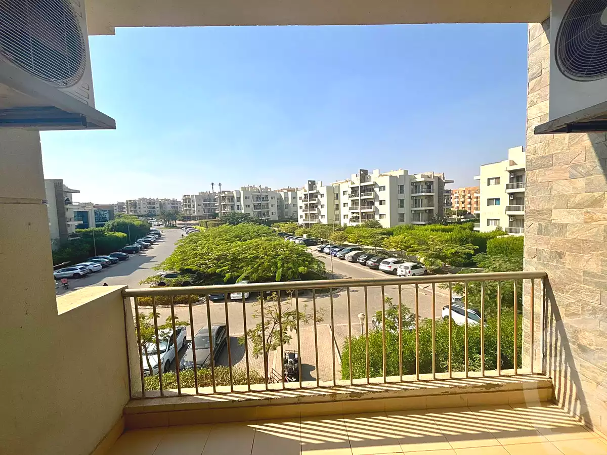 https://aqarmap.com.eg/ar/listing/6705677-for-rent-cairo-el-sheikh-zayed-city-compounds-dh-drys