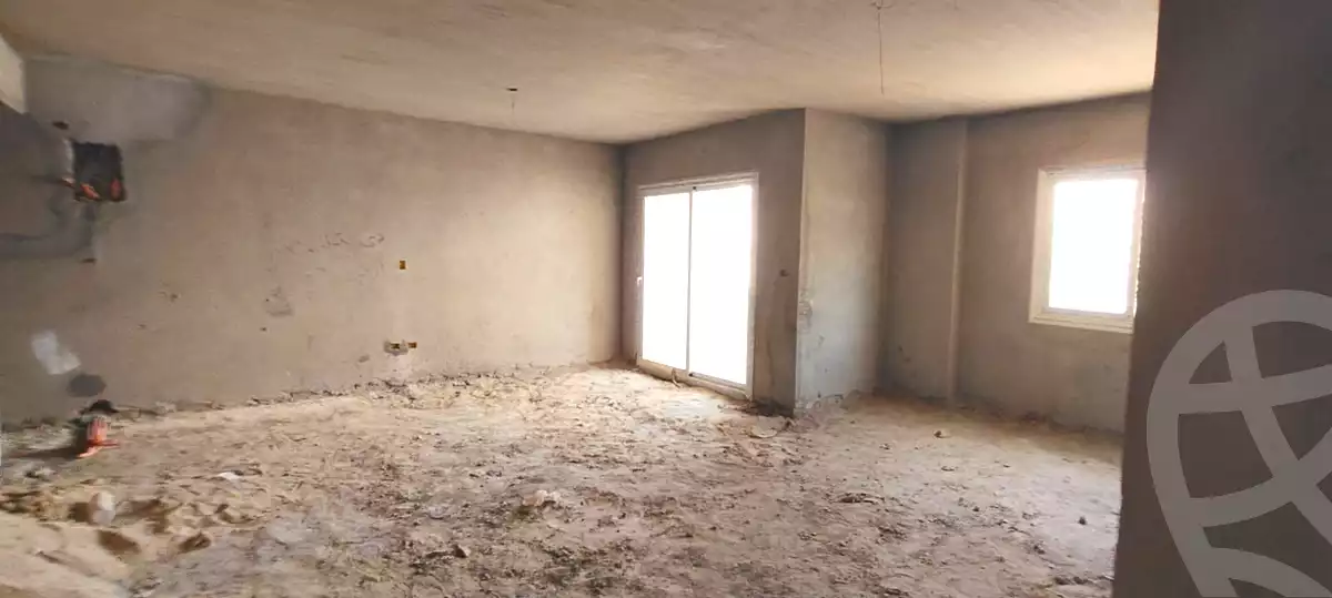 https://aqarmap.com.eg/ar/listing/6705734-for-sale-cairo-new-cairo-compounds-kmbwnd-jryn-twn-trw-llttwyr