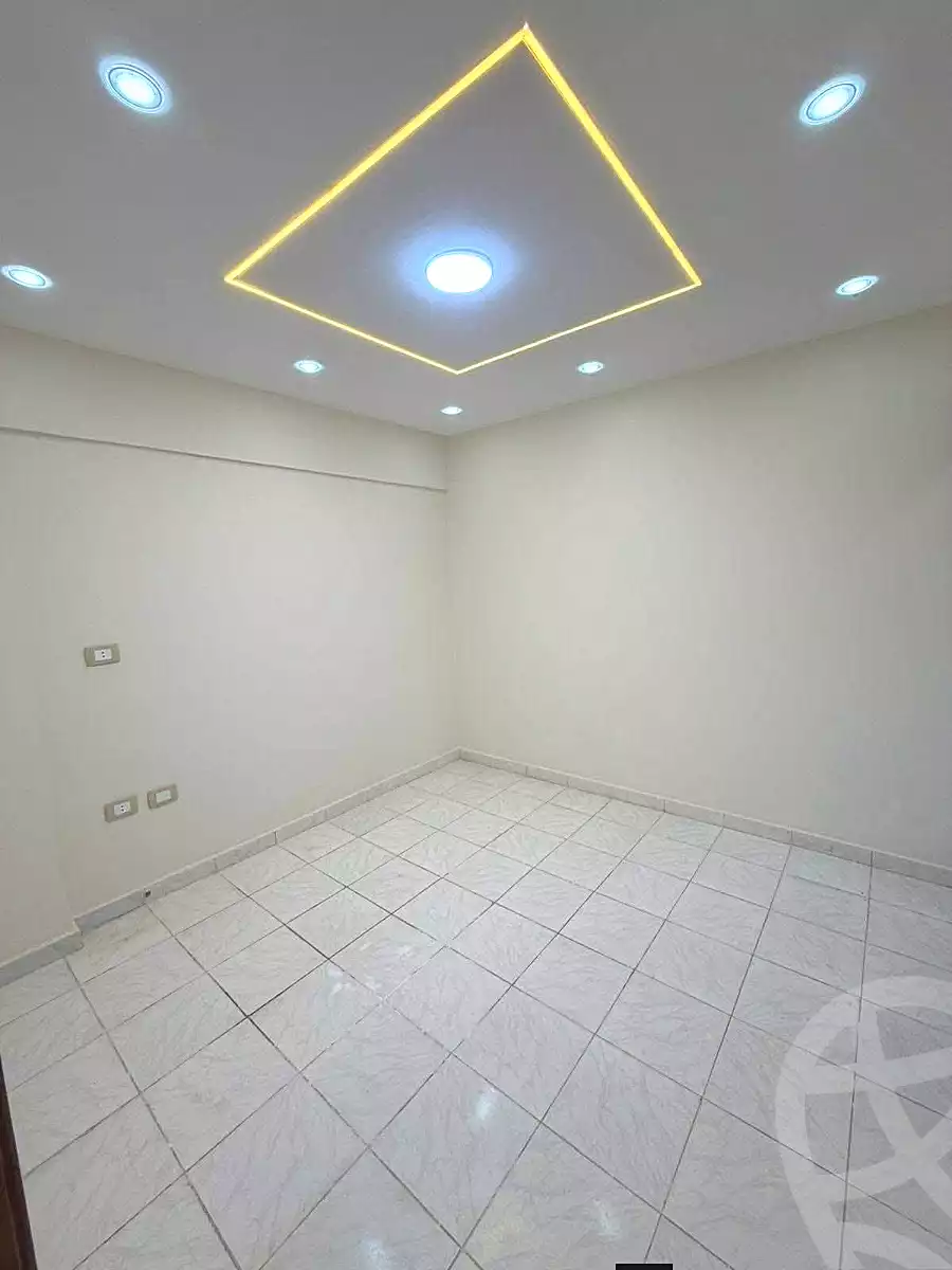https://aqarmap.com.eg/ar/listing/6707042-for-sale-alexandria-l-jmy-lbytsh-al-samalehy-1-st
