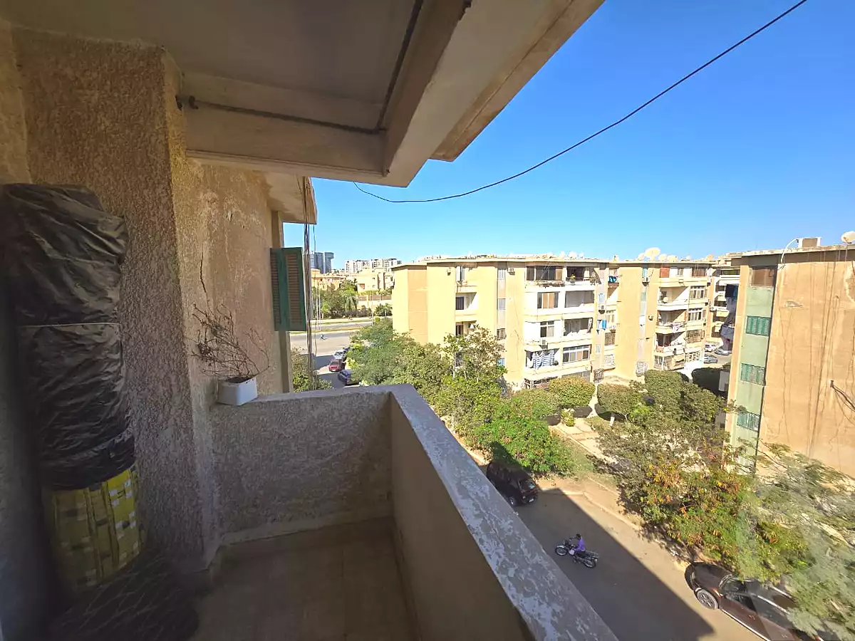 https://aqarmap.com.eg/ar/listing/6707229-for-sale-cairo-el-sheikh-zayed-city-el-hay-elawel-street-12