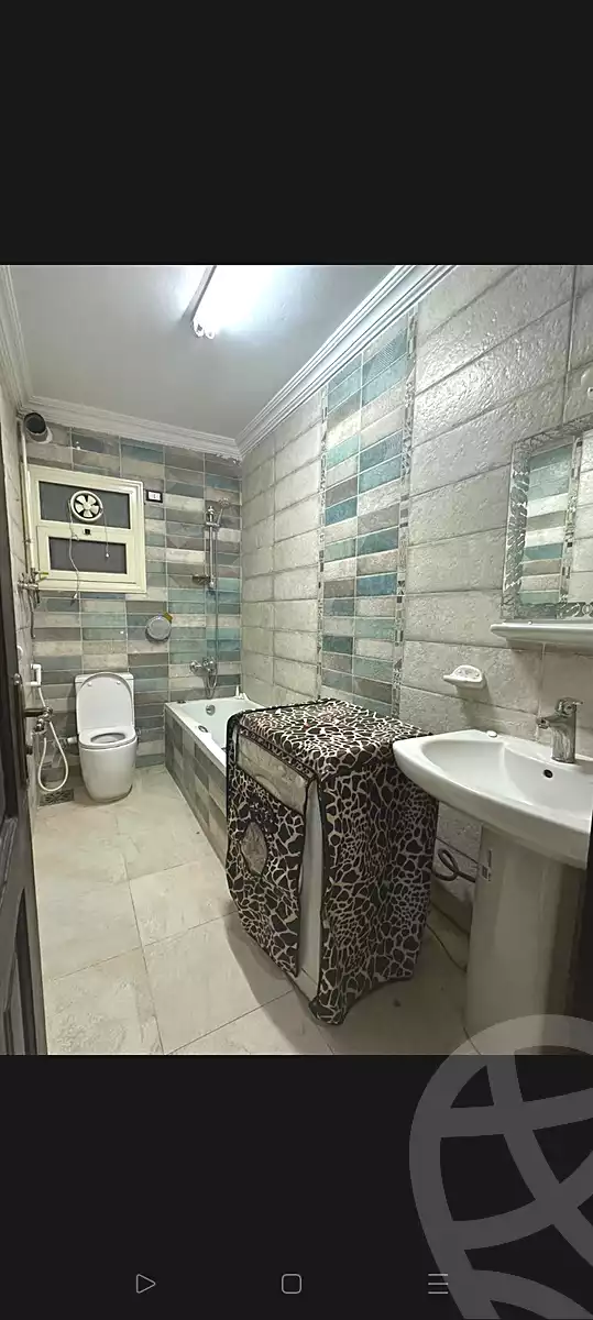 https://aqarmap.com.eg/ar/listing/6707740-for-sale-cairo-6th-of-october-el-ahyaa-neighborhood-3rd-al-hay-al-thalith-st