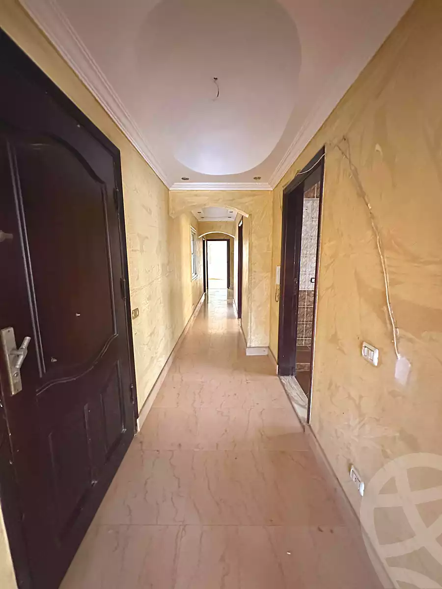 https://aqarmap.com.eg/ar/listing/6707969-for-sale-cairo-new-cairo-ganob-el-akadamiya-south-academy-b-taha-hussein-st