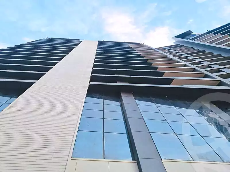 https://aqarmap.com.eg/ar/listing/6708128-for-sale-cairo-el-sheikh-zayed-city-compounds-zyd-wr-llttwyr-park-towers-zed-el-sheikh-zayed-compound