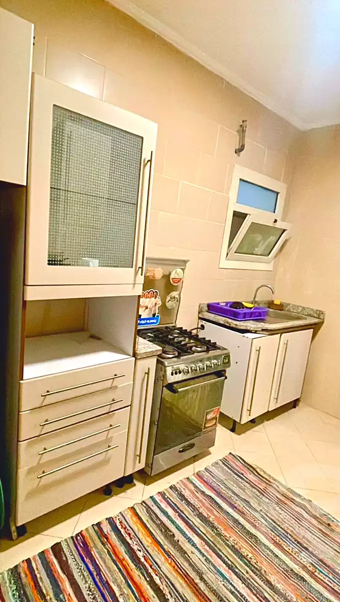 https://aqarmap.com.eg/ar/listing/6708346-for-rent-cairo-el-sheikh-zayed-city-compounds-dh-drys