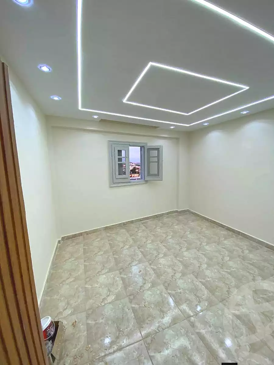 https://aqarmap.com.eg/ar/listing/6710020-for-sale-alexandria-l-jmy-lbytsh-ibrahim-othman-st