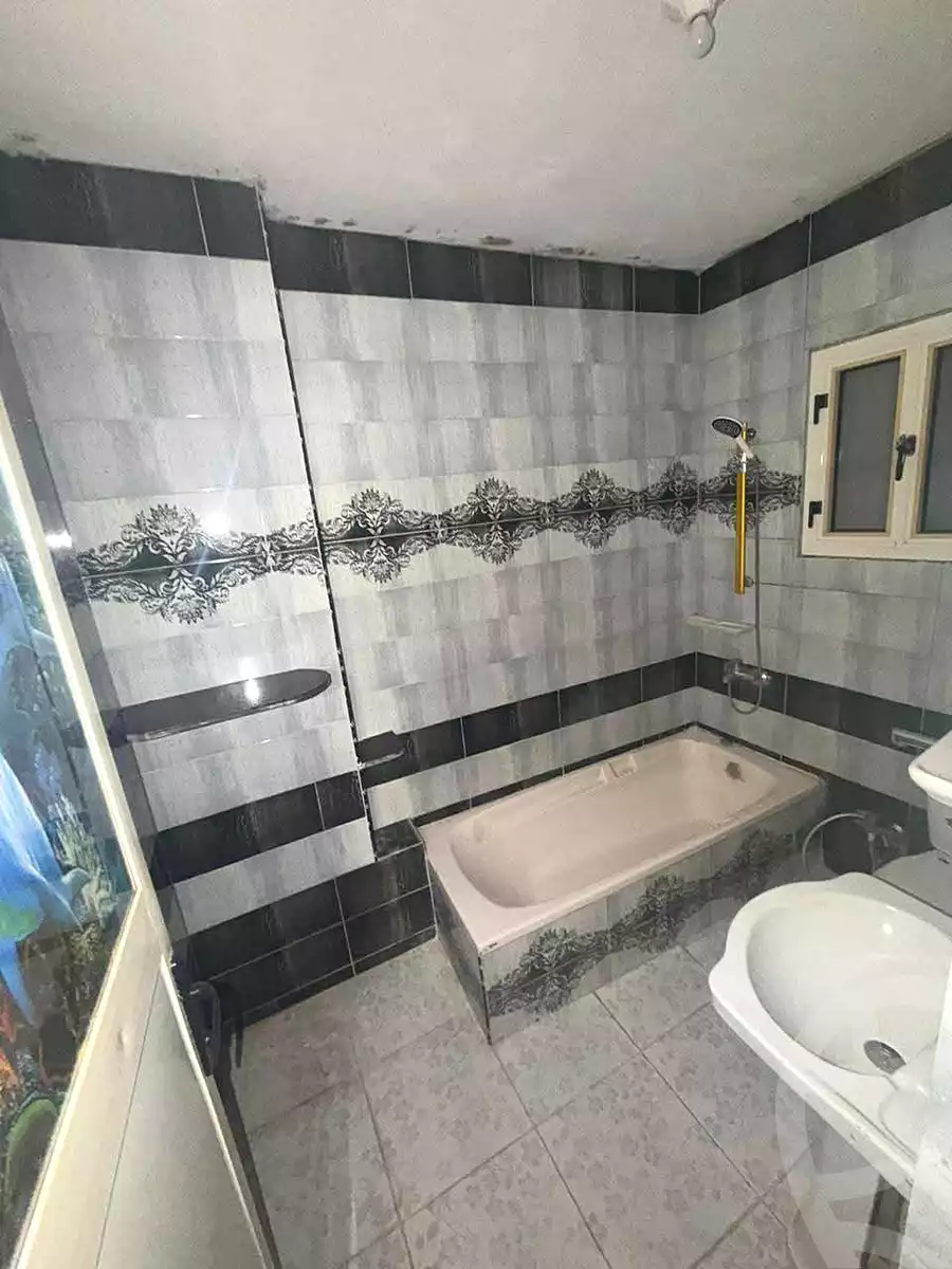 https://aqarmap.com.eg/ar/listing/6710093-for-sale-alexandria-l-jmy-lbytsh-shahr-al-assal-st