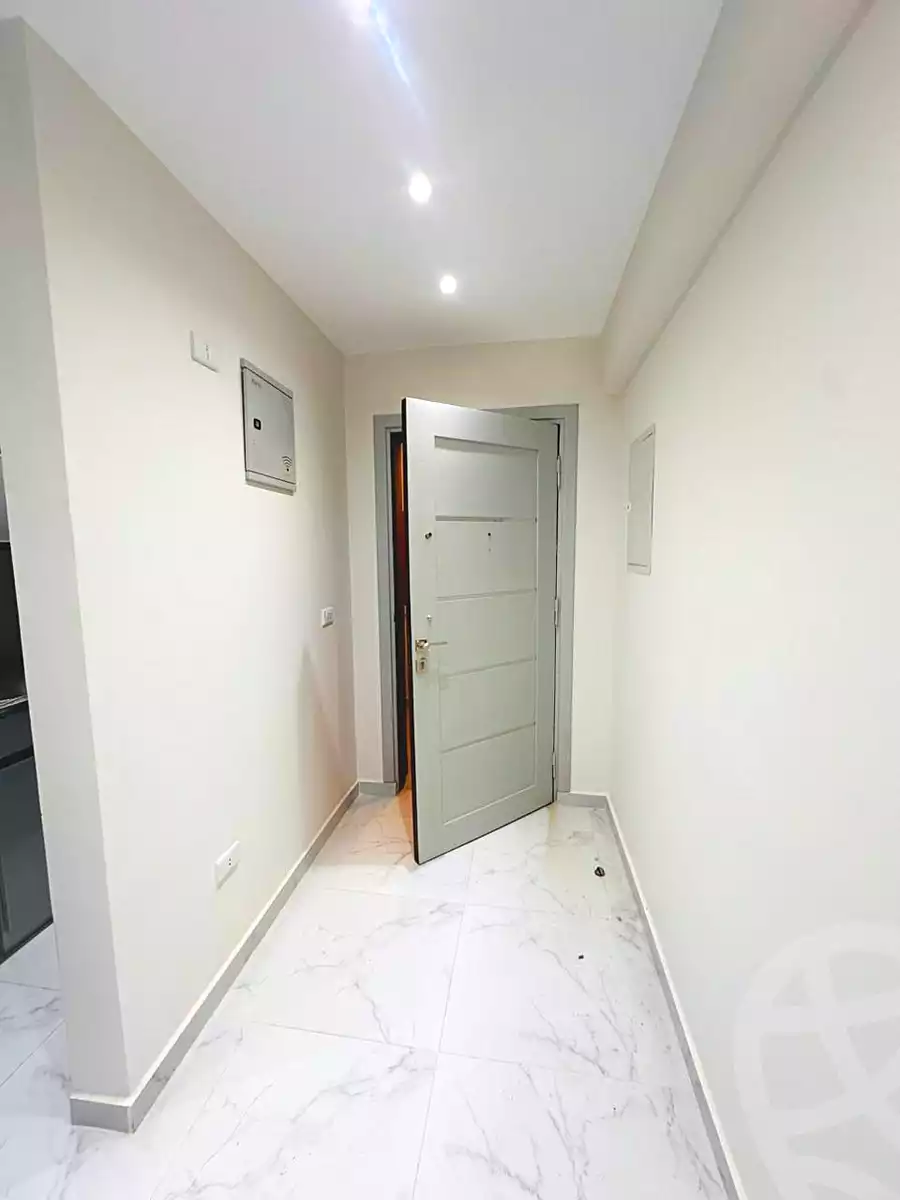 https://aqarmap.com.eg/ar/listing/6710691-for-rent-cairo-el-maadi-compounds-rihana-avenue