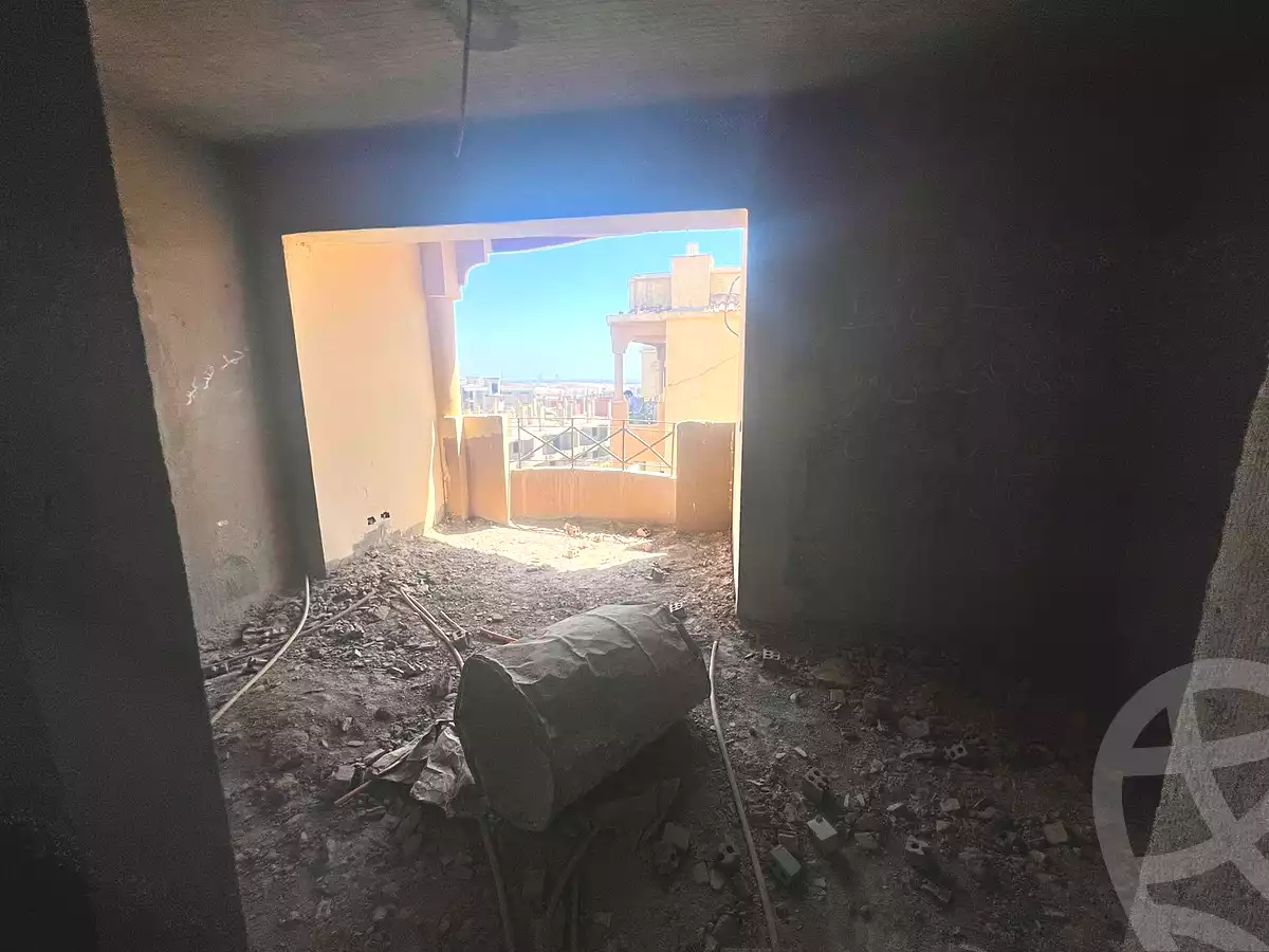 https://aqarmap.com.eg/ar/listing/6710985-for-sale-cairo-el-sheikh-zayed-city-compounds-compounds-in-el-sheikh-zayed