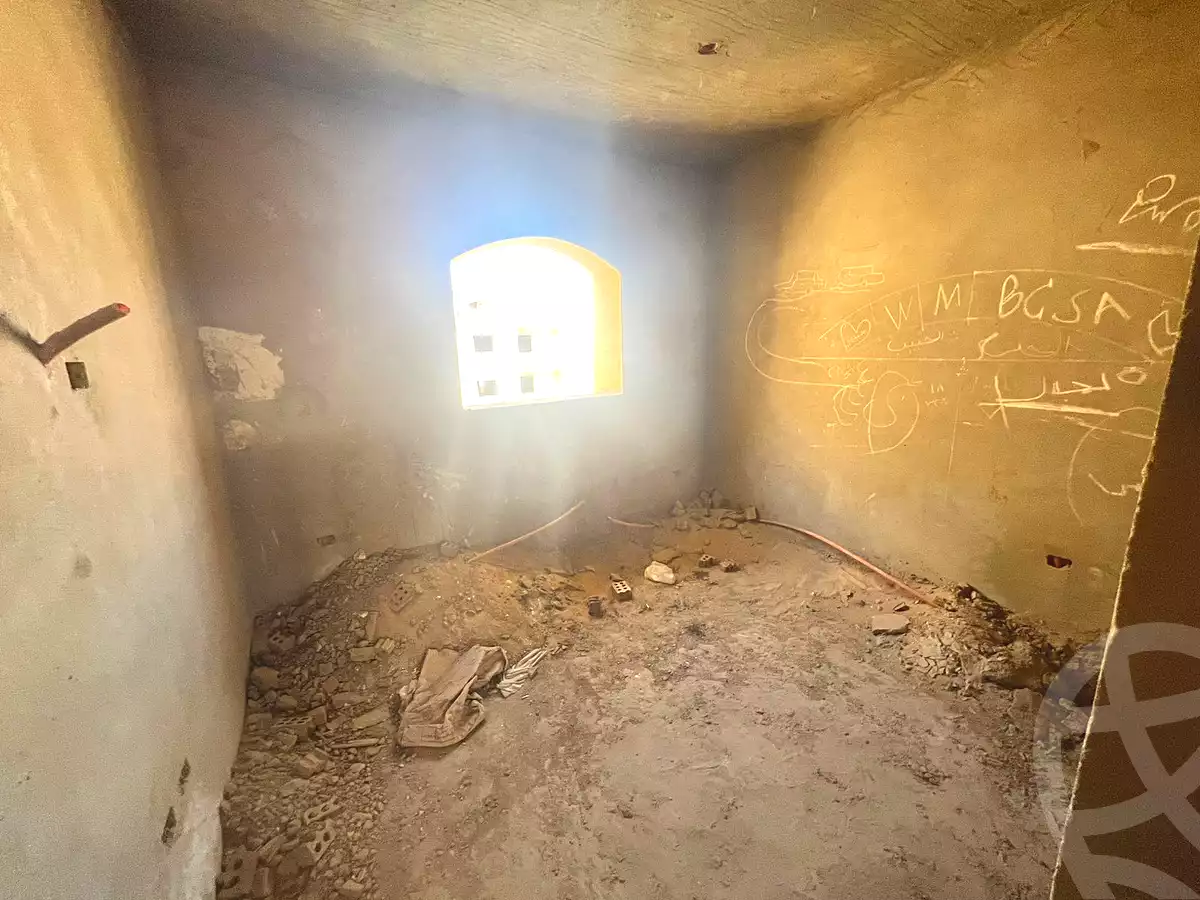 https://aqarmap.com.eg/ar/listing/6710985-for-sale-cairo-el-sheikh-zayed-city-compounds-compounds-in-el-sheikh-zayed