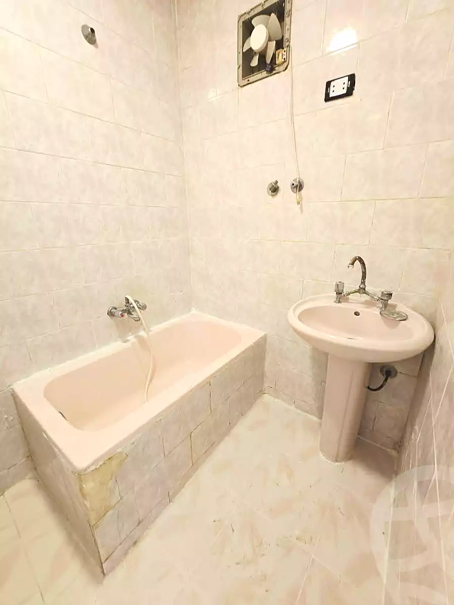 https://aqarmap.com.eg/en/listing/6712842-for-sale-alexandria-l-jmy-shataa-el-nakheel