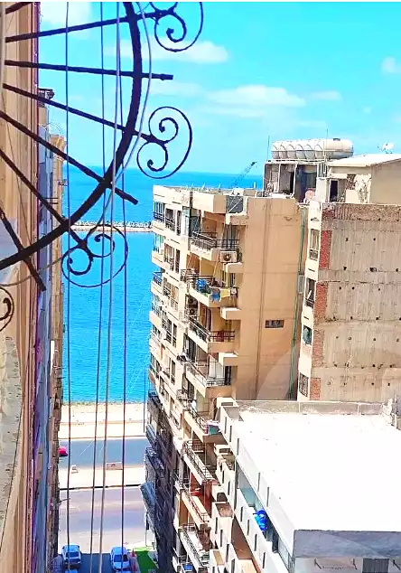 https://aqarmap.com.eg/ar/listing/6712986-for-sale-alexandria-sydy-bshr-sydy-bshr-bhry-shr-khld-bn-lwlyd