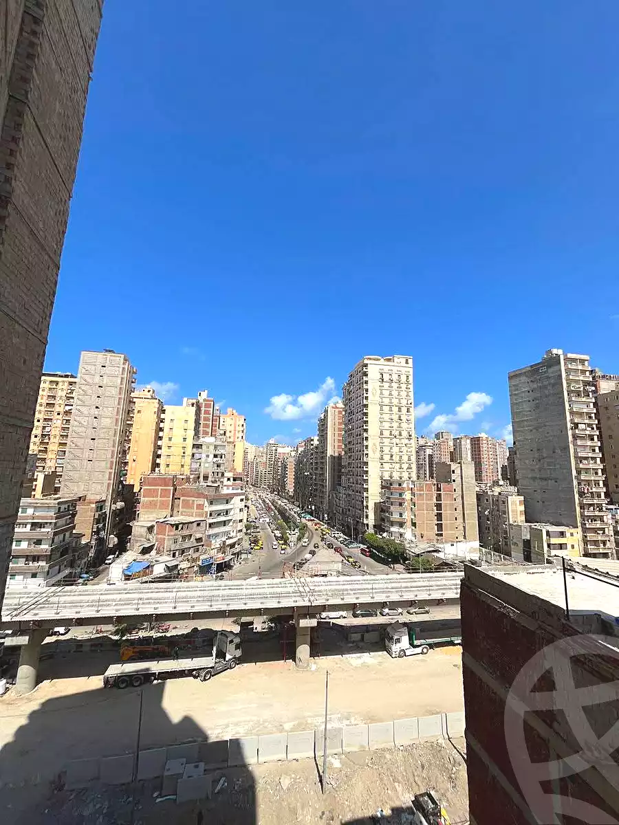 https://aqarmap.com.eg/ar/listing/6713408-for-sale-alexandria-sydy-bshr-shr-mlk-hfny