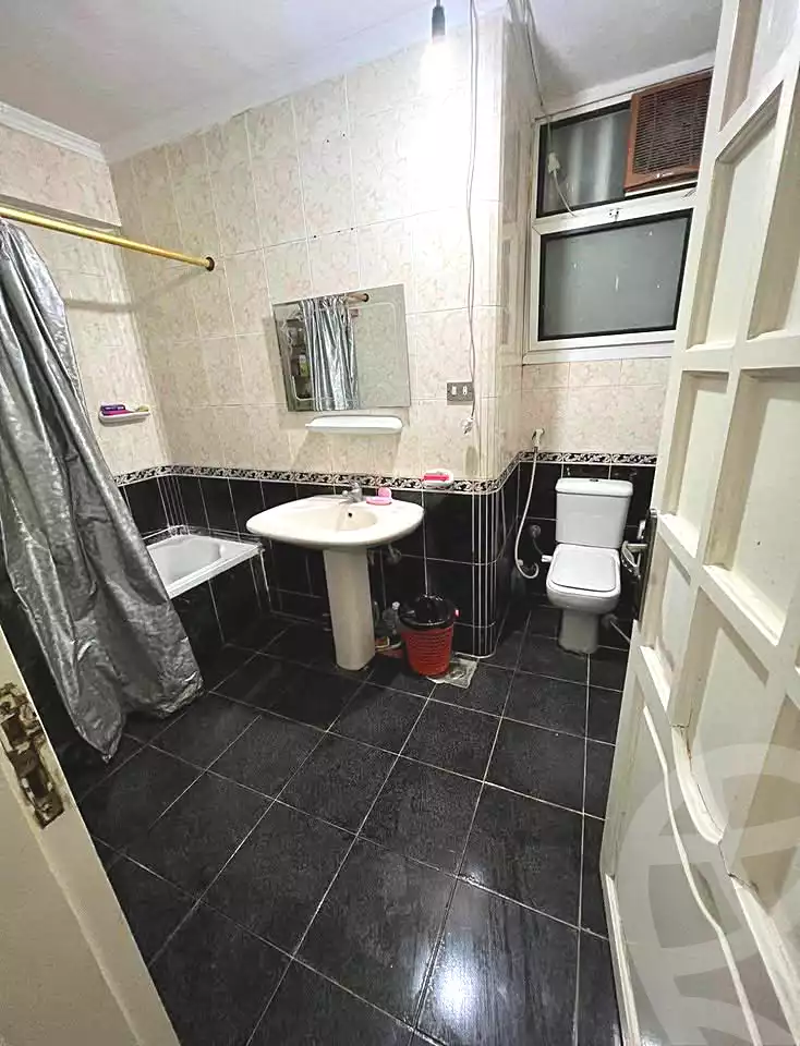 https://aqarmap.com.eg/en/listing/6713505-for-sale-alexandria-ganaklis